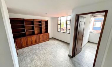 VENDO CASA EN LA FLORESTA