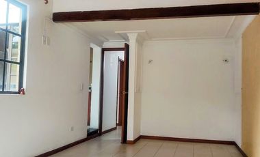 VENDO CASA EN LA FLORESTA
