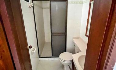 VENDO CASA EN LA FLORESTA
