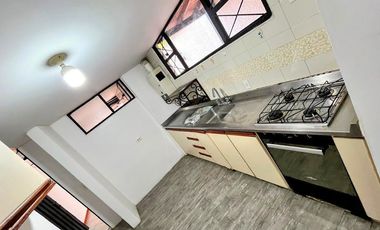 VENDO CASA EN LA FLORESTA