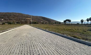 VENTA DE TERRENOS URBANIZADOS, ESCRITURADOS Y CON SERVICIOS EN AYALA, MOR.