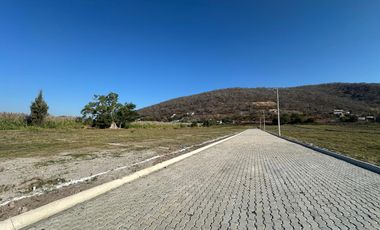 VENTA DE TERRENOS URBANIZADOS, ESCRITURADOS Y CON SERVICIOS EN AYALA, MOR.