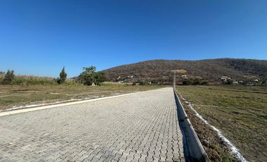 VENTA DE TERRENOS URBANIZADOS, ESCRITURADOS Y CON SERVICIOS EN AYALA, MOR.