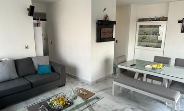 DEPA EN VENTA EN AV. SAN ANTONIO. EDIFICIO CON ALBERCA Y CANCHA DE PADEL
