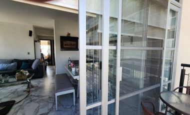 DEPA EN VENTA EN AV. SAN ANTONIO. EDIFICIO CON ALBERCA Y CANCHA DE PADEL