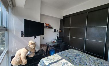DEPA EN VENTA EN AV. SAN ANTONIO. EDIFICIO CON ALBERCA Y CANCHA DE PADEL