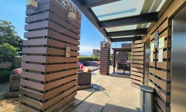 DEPA EN VENTA EN AV. SAN ANTONIO. EDIFICIO CON ALBERCA Y CANCHA DE PADEL