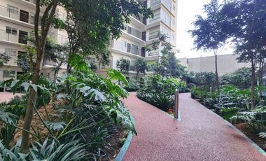 DEPA EN VENTA EN AV. SAN ANTONIO. EDIFICIO CON ALBERCA Y CANCHA DE PADEL