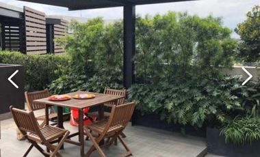 DEPA EN VENTA EN AV. SAN ANTONIO. EDIFICIO CON ALBERCA Y CANCHA DE PADEL