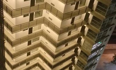 DEPA EN VENTA EN AV. SAN ANTONIO. EDIFICIO CON ALBERCA Y CANCHA DE PADEL