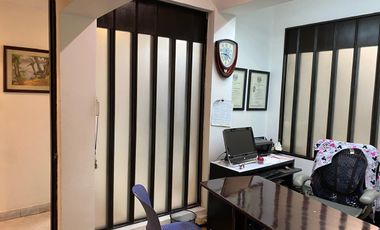 EN BLV. DE LAS MISIONES, SATÉLITE VENTA CON USO DE SUELO PARA CLÍNICA U OFICINAS