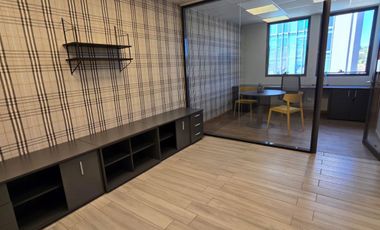 Bosques de Montemar amoblado, excelente oficina