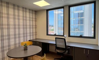 Bosques de Montemar amoblado, excelente oficina