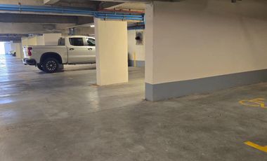 Bosques de Montemar amoblado, excelente oficina