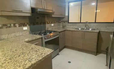 ¡Oportunidad Única! Propiedad con Doble Potencial en la Nueva Zona Comercial de Riobamba!
