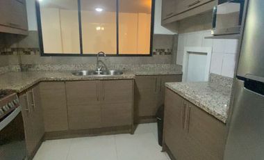 ¡Oportunidad Única! Propiedad con Doble Potencial en la Nueva Zona Comercial de Riobamba!