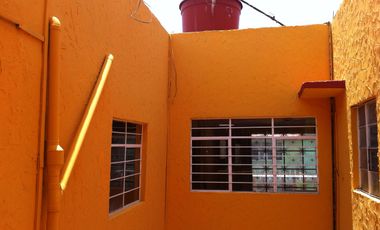 CASA muy espaciosa en excelente estado