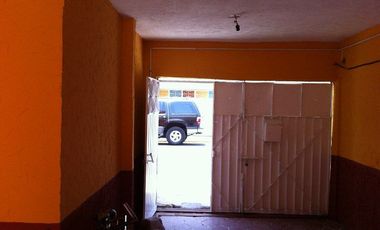 CASA muy espaciosa en excelente estado