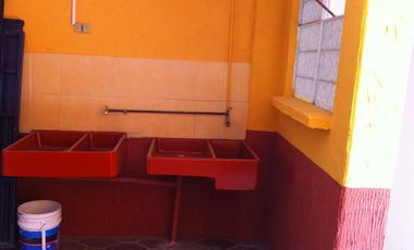 CASA muy espaciosa en excelente estado