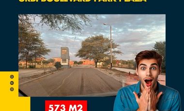 VENDO TERRENO EN ESQUINA CON TRES FRENTES - URB. BOULEVARD PARK PLAZA, CASTILLA