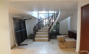 HERMOSA CASA