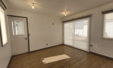 Gran Oportunidad!!! Hermosa casa en Condominio - 4D 3B - Buin