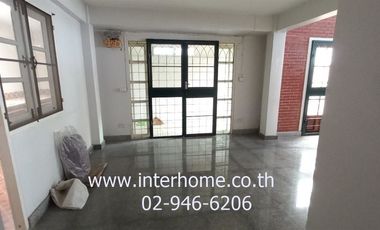 2-storey townhouse, 32 sq m., Nanthana Garden Village, Rangsit-Bang Phun, Soi Ban Klang 2/2, Rangsit-Pathum Thani Road, Tiwanon Road, Mueang Pathum Th