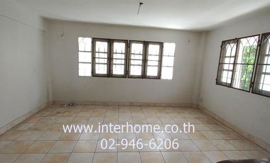 2-storey townhouse, 32 sq m., Nanthana Garden Village, Rangsit-Bang Phun, Soi Ban Klang 2/2, Rangsit-Pathum Thani Road, Tiwanon Road, Mueang Pathum Th