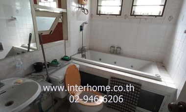 2-storey townhouse, 32 sq m., Nanthana Garden Village, Rangsit-Bang Phun, Soi Ban Klang 2/2, Rangsit-Pathum Thani Road, Tiwanon Road, Mueang Pathum Th