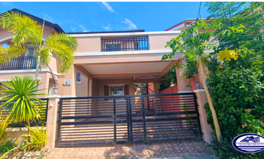 Spacious 6-Bedroom House & Lot