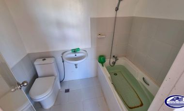 Spacious 6-Bedroom House & Lot