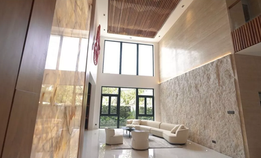 EXQUISITE LUXURY LIVING: 10-BEDROOM 10-CAR GARAGE GRAND ESTATE IN AYALA ALABANG VILLAGE