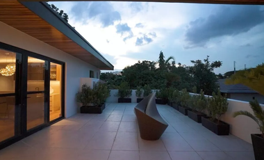 EXQUISITE LUXURY LIVING: 10-BEDROOM 10-CAR GARAGE GRAND ESTATE IN AYALA ALABANG VILLAGE
