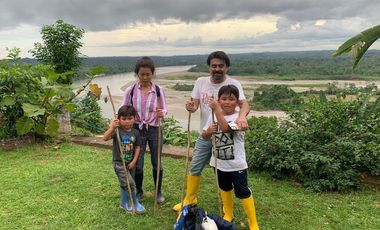 HOSTERIA DE VENTA A ORILLAS DE RIO NAPO DE OPORTUNIDAD