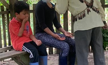 HOSTERIA DE VENTA A ORILLAS DE RIO NAPO DE OPORTUNIDAD