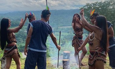 HOSTERIA DE VENTA A ORILLAS DE RIO NAPO DE OPORTUNIDAD