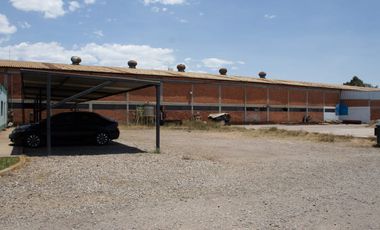 En zona industrial de SLPotosi Nave industrial en VENTA toda o en 2 partes
