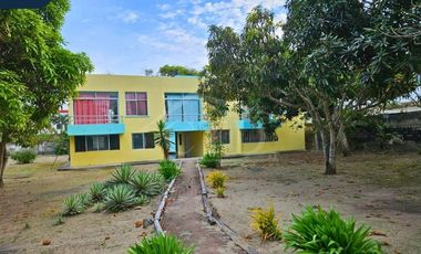 Vendo casa en primera linea de playa Tonsupa