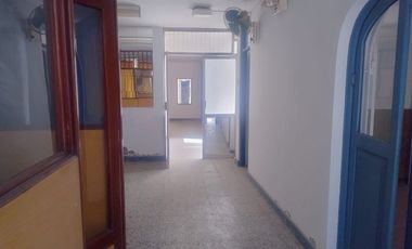 VENTA DE CASA CON VALOR DE TERRENO- EN PLENO CENTRO DE PIURA