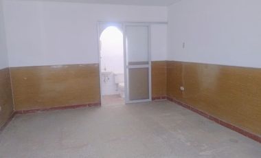 VENTA DE CASA CON VALOR DE TERRENO- EN PLENO CENTRO DE PIURA