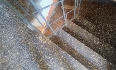 VENTA DE CASA CON VALOR DE TERRENO- EN PLENO CENTRO DE PIURA