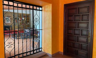 Casa estilo Californiano Mediterráneo en privada con vigilancia en Palmira, Cuernavaca