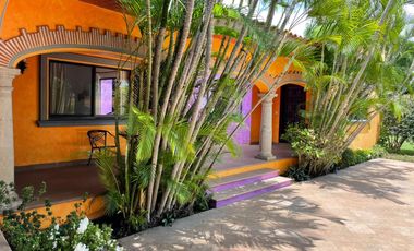 Casa estilo Californiano Mediterráneo en privada con vigilancia en Palmira, Cuernavaca