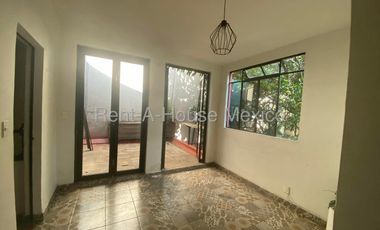 CASA EN COL. CRÉDITO CONSTRUCCIÓN, BENITO JUÁREZ, CDMX