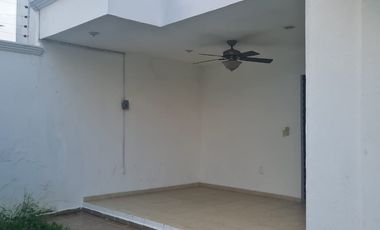 CASA EN RENTA RESIDENCIAL EL COUNTRY