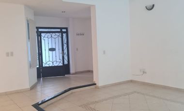 CASA EN RENTA RESIDENCIAL EL COUNTRY