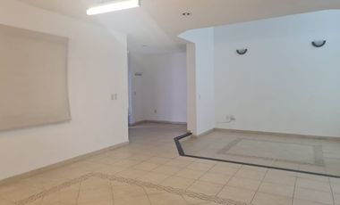 CASA EN RENTA RESIDENCIAL EL COUNTRY