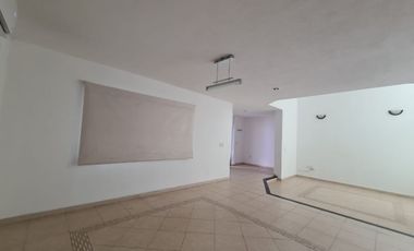 CASA EN RENTA RESIDENCIAL EL COUNTRY