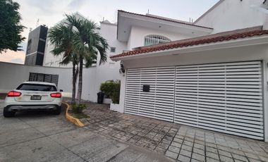 CASA EN RENTA RESIDENCIAL EL COUNTRY
