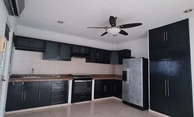 CASA EN RENTA RESIDENCIAL EL COUNTRY